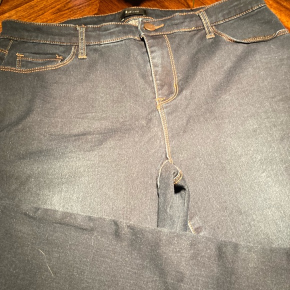 R Jeans Women’s Straight Leg Cotton Blend Jeans Size 31. Excellent Condition! - Picture 3 of 10